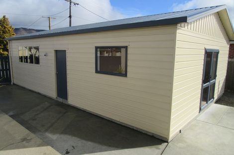 Photo of property in 6 Elizabeth Street, Waimate, 7924