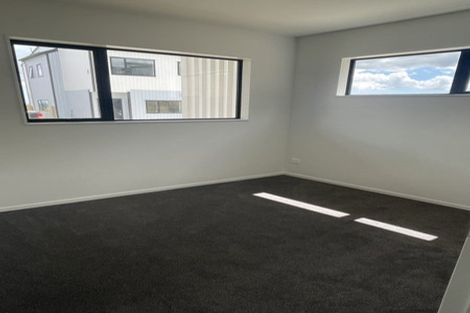 Photo of property in 4 Papauma Place, Papakura, 2110