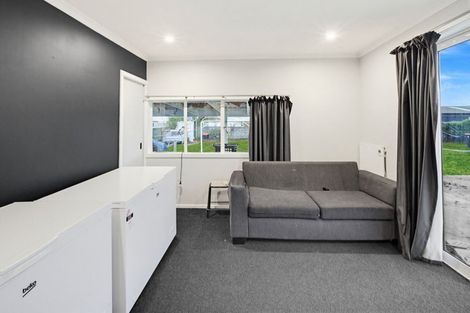 Photo of property in 37 York Road, Riversdale, 9776