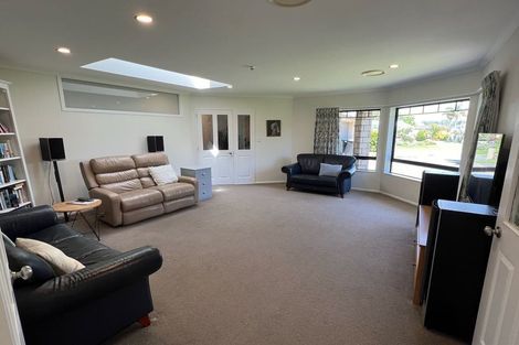 Photo of property in 7 Blossom Grove, Papamoa Beach, Papamoa, 3118