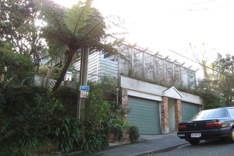 Photo of property in 34 Grove Road, Kelburn, Wellington, 6012