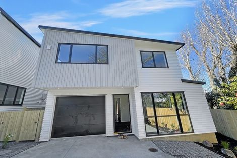 Photo of property in 7b Ballial Place, West Harbour, Auckland, 0618