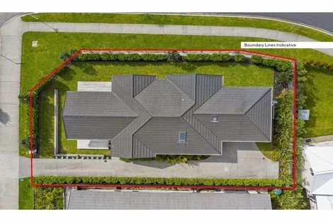 Photo of property in 5 Flavell Drive, Orewa, 0931