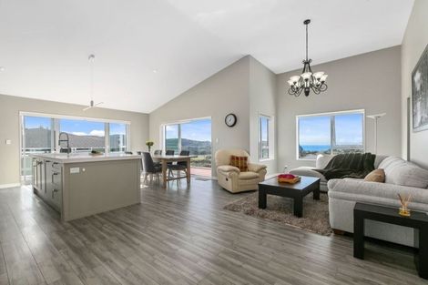 Photo of property in 12 Seaview Crescent, Hatfields Beach, Orewa, 0931