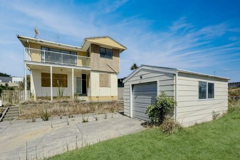 Photo of property in 2 Ocean Beach Street, Foxton Beach, Foxton, 4815