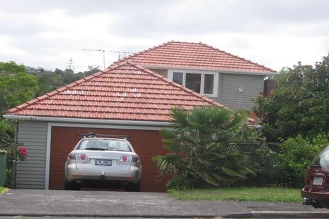 Photo of property in 2/6 Napoleon Avenue, Milford, Auckland, 0620