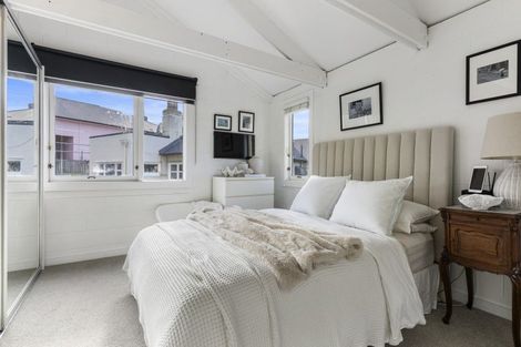 Photo of property in 18 Cottleville Terrace, Thorndon, Wellington, 6011