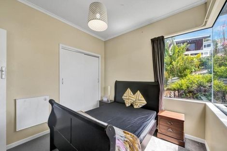 Photo of property in 28 Maratahu Street, Westown, New Plymouth, 4310