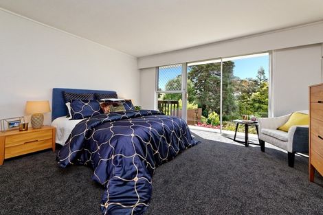 Photo of property in 12 Sunnylaw Place, Glen Eden, Auckland, 0602