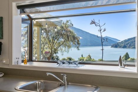 Photo of property in 99 Moenui Road, Havelock, Picton, 7281