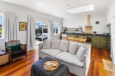 Photo of property in 1/235 Waterloo Road, Hutt Central, Lower Hutt, 5011