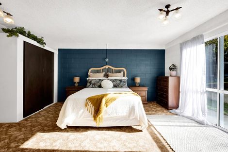 Photo of property in 21 Villa Place, Bell Block, New Plymouth, 4312