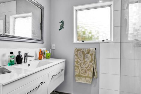 Photo of property in 11 Manuka Place, Hawera, 4610