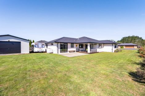 Photo of property in 10 Mercade Close, Stratford, 4332