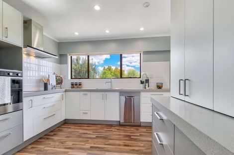 Photo of property in 4 Tennyson Drive, Owhata, Rotorua, 3010