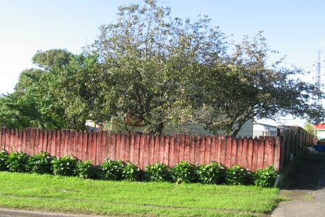 Photo of property in 7 Pesaro Place, Clover Park, Auckland, 2023