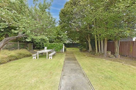 Photo of property in 119 Avonhead Road, Avonhead, Christchurch, 8042