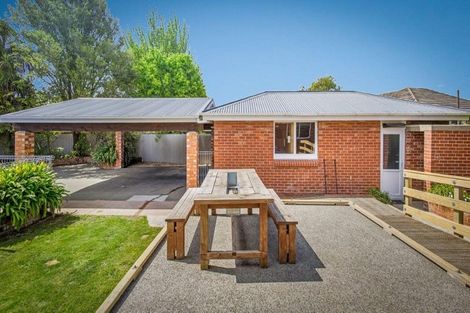 Photo of property in 28 Craven Street, Sockburn, Christchurch, 8042