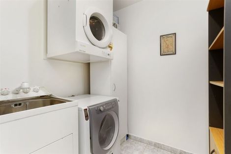 Photo of property in 3d/5 The Promenade, Takapuna, Auckland, 0622