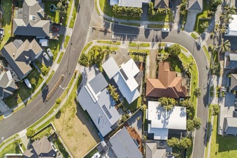 Photo of property in 2 Coral Drive, Papamoa Beach, Papamoa, 3118