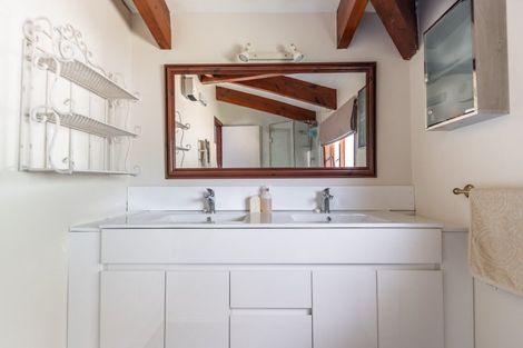 Photo of property in 93 Hall Road, Peacocke, Hamilton, 3282