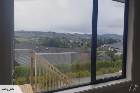 Photo of property in 2 Ridgeview Close, Red Beach, 0932