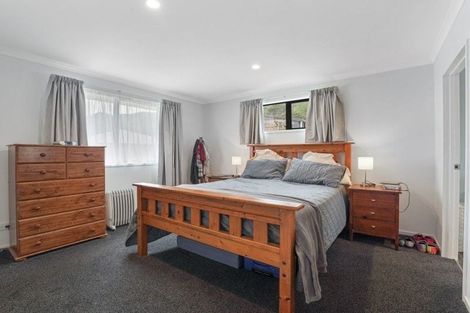 Photo of property in 27 Matenga Street, Waikanae, 5036