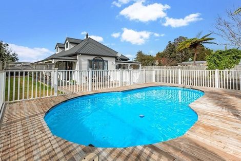 Photo of property in 741a Swanson Road, Swanson, Auckland, 0612
