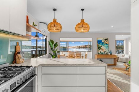 Photo of property in 43 Lincoln Street, Mangawhai Heads, Mangawhai, 0505