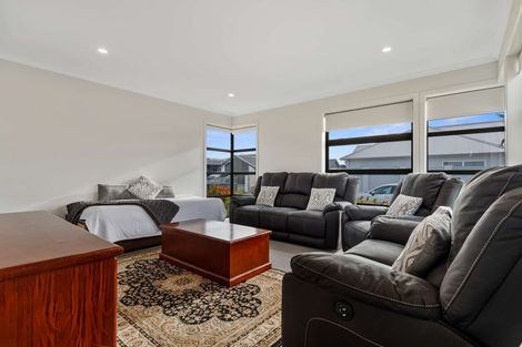 Photo of property in 18 Monilia Way, Papamoa Beach, Papamoa, 3118