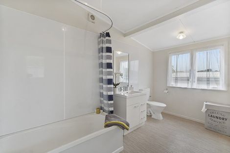 Photo of property in 22 Eynon Road, Morrinsville, 3300