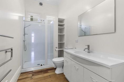 Photo of property in 35 Brougham Street, Mount Victoria, Wellington, 6011