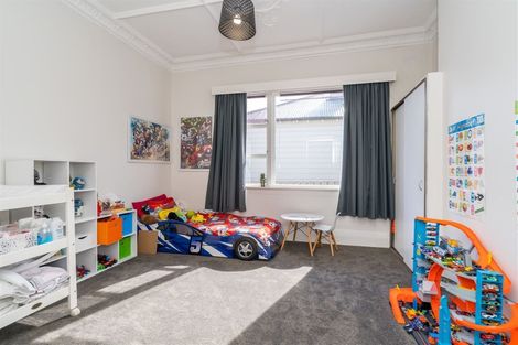 Photo of property in 15 Kirkcaldy Street, South Dunedin, Dunedin, 9012
