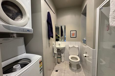 Photo of property in 4/41 Home Street, Mount Victoria, Wellington, 6011