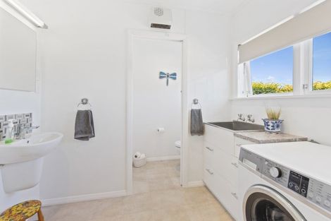Photo of property in 147 Koputaroa Road, Levin, 5575