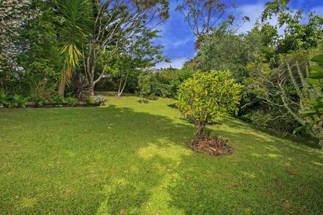 Photo of property in 17 Halberg Street, Glenfield, Auckland, 0629