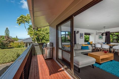 Photo of property in 2/105 Weldene Avenue, Glenfield, Auckland, 0629