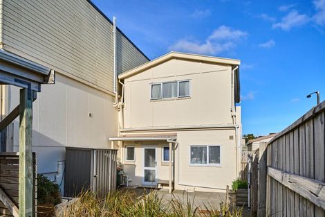 Photo of property in 279 Dowse Drive, Maungaraki, Lower Hutt, 5010
