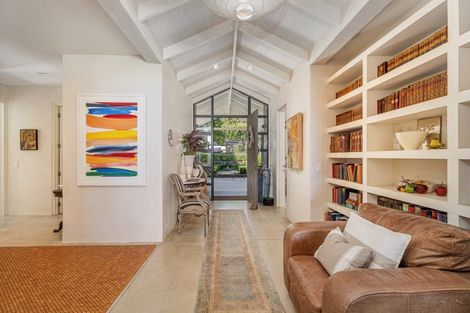 Photo of property in 49 Sarahs Hill, Hahei, Whitianga, 3591