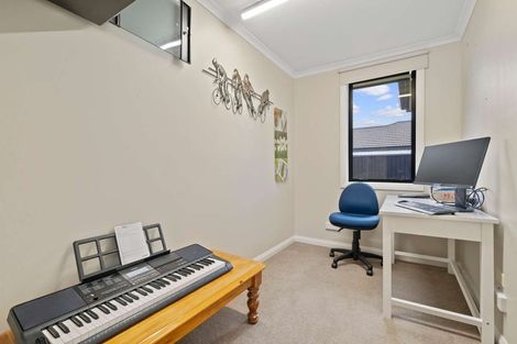 Photo of property in 98 Hoffman Court, Waikiwi, Invercargill, 9810