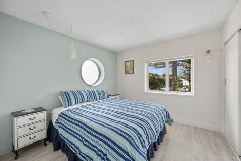 Photo of property in 233 Marine Parade, Napier South, Napier, 4110