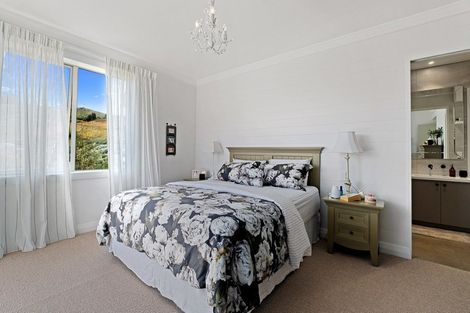 Photo of property in 11 Barclay Place, Wanaka, 9305