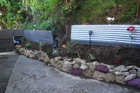 Photo of property in 12a Smale Terrace, Hospital Hill, Napier, 4110