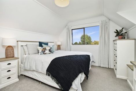 Photo of property in 2/208 Rangatira Road, Beach Haven, Auckland, 0626