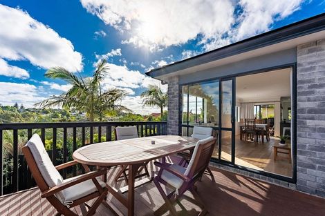 Photo of property in 38 Rivervale Grove, Stanmore Bay, Whangaparaoa, 0932