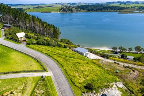 Photo of property in 6 Emay Crescent, Pahi, Paparoa, 0571