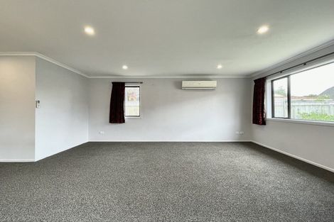 Photo of property in 3a Oxford Crescent, Ebdentown, Upper Hutt, 5018