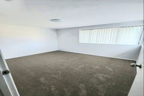 Photo of property in 2 Ellis Avenue, Mount Roskill, Auckland, 1041