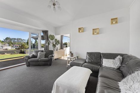 Photo of property in 13 Konini Street, Inglewood, 4330