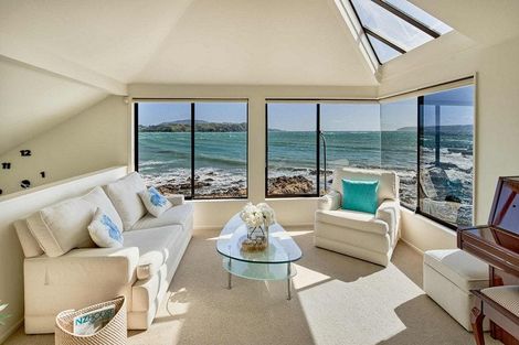 Photo of property in 19 Moana Road, Plimmerton, Porirua, 5026